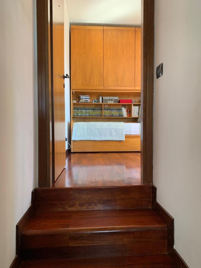 Near Como, Charming Apartment With Fireplace Grandate Exterior foto
